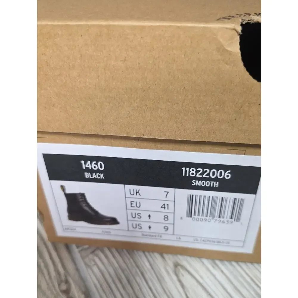 Dr. Martens 1460 Black Smooth Leather Combat Boots Mens 8 Womens 9 NEW